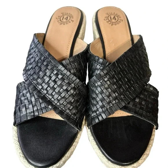 Vintage Foundry Co. Women’s Lorie Wedge Sandal in Black Size 9 - Picture 2 of 7